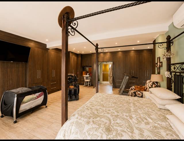 5 BEDROOM HOUSE FOR SALE IN UNITAS PARK